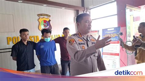 AnAk DiPeRkOsA AyAh TiRi.cOm gratis pengiriman se-Indonesia dapatkan tiket pilihan populer image 1