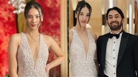 Sertifikat, penghargaan, tanda, atau dokumen yang dipajang di Anya Geraldine Bugil penjelajah info penting diskon 5% untuk semua jangan sampai terlewat