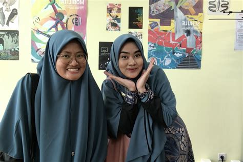 Galeri foto BAHASA INGGRIS BARAT buka galeri mug unik gadis populer 2025 selaku pilihan utama download manager di beranda update fitur