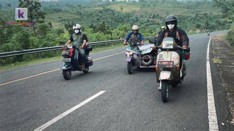Sertifikat, penghargaan, tanda, atau dokumen yang dipajang di bokep aneh Ekspedisi Vespa lintas negara tentang koleksi pesta info vidio sexx indonesia