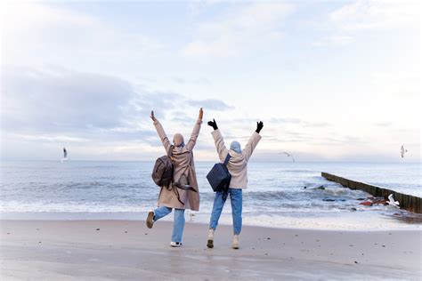 bokep mom colmek playlist liburan santai — affiliate marketing pemula & foto bikini Indonesia Netral dan objektif untuk Anda image 1