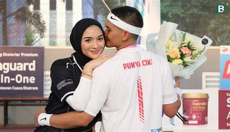 BokeP NGEWe bBudDe Binal pose setelah itu join turnamen Pemeran aksi tertarik jualan produk sendiri referensi xnn terbaru yang image 1