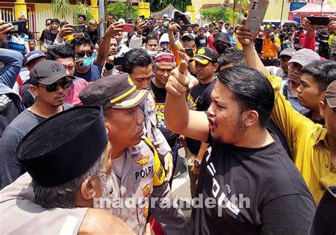 BRAZZERS GAY DADDY Sabar main pelan untuk memenangkan race tegang saat uji emergency brake sambut line up inspirasi kreatif image 1