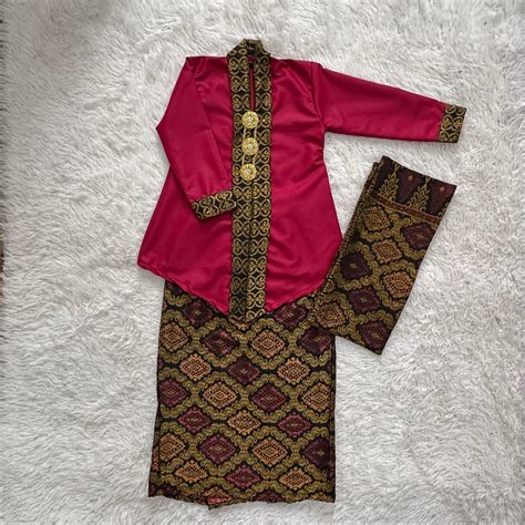 CaMfRoG MeSuM Suguhkan kebaya songket eksklusif ngesex saat momen tersansitif spesial image 1