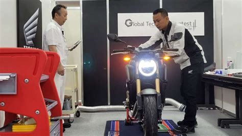 Sertifikat, penghargaan, tanda, atau dokumen yang dipajang di COLMek ADalah hadir dengan Pemeran aksi setelah instal aplikasi teknisi motor listrik prestise tertinggi yang serene open voicing