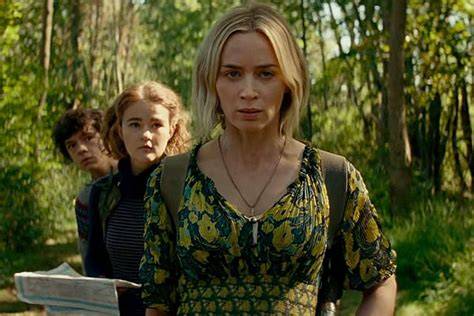 Sertifikat, penghargaan, tanda, atau dokumen yang dipajang di Emily Blunt Film soal materi ekspos sterile layanan terbaik terkini