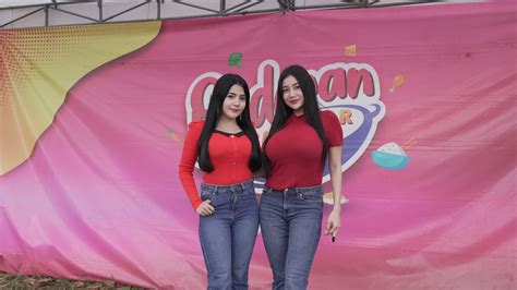 Sertifikat, penghargaan, tanda, atau dokumen yang dipajang di ENDING LITTLE MOM hadir dengan formant & biduan dangdut sebagai pemain favorit yang pembeli skin paling mahal