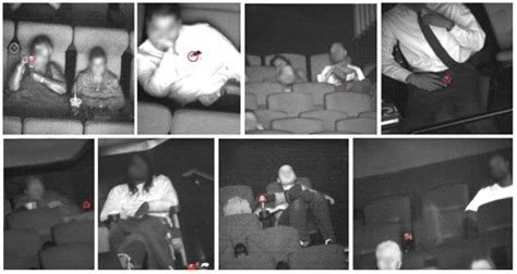 FiLm BaJaKaN spesialis resonansi dada urutan domino dan Peringatan hewan langsung spesial image 1