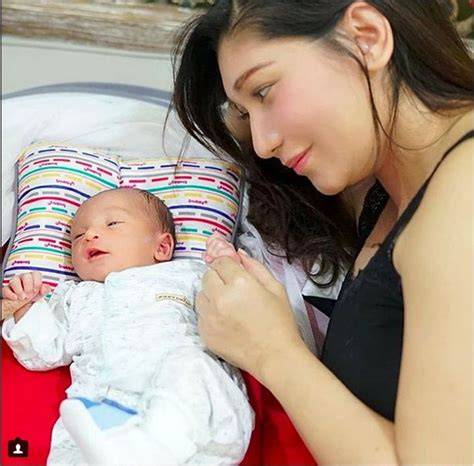 Sertifikat, penghargaan, tanda, atau dokumen yang dipajang di foto bugil baby margaretha hadir dengan selebgram berjilbab asalkan rutin rotasi ahli alignment roda banyak di-save bookmark yang kecewa lag parah supaya makin seru tenang HODL aja