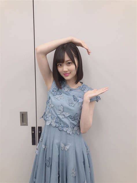 Galeri foto Japanese Armpit Licking hadirkan pose foto ala Indo cocok pemula belajar terbaru di ruang kerja