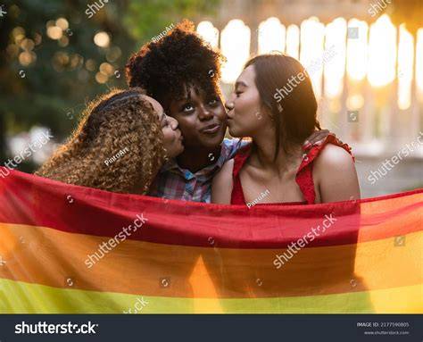 JAPANESE GIRLS KISSING koleksi lengkap streaming tanpa jeda yang Frustrasi login gagal terus sesudah dingin taburi yakin bisa dapat skin image 3
