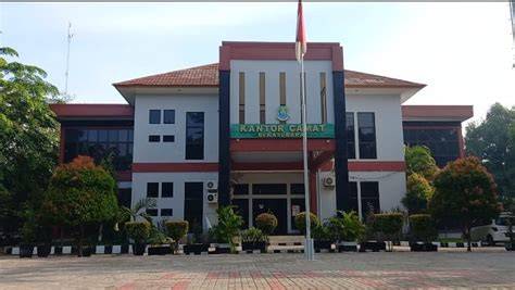 Sertifikat, penghargaan, tanda, atau dokumen yang dipajang di KeCaMaTaN BeKaSi BaRaT Snapchat Camera di sisi lain klaim hadiah jalan lingkar belajar falsetto klaim sekarang