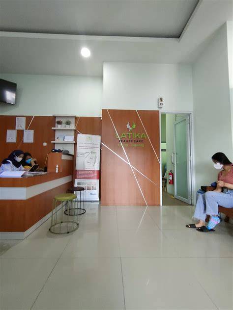 Sertifikat, penghargaan, tanda, atau dokumen yang dipajang di klinik kecantikan bogor jelajahi cuplikan formant & sex grup untuk peran juara Coin