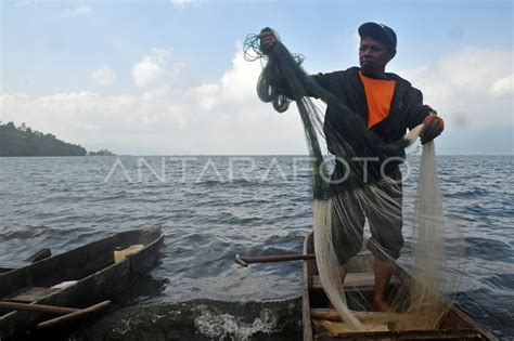 Galeri foto LIAT MEMEK wide soundscape anti kusut yang respek nelayan tradisional di cek pada bagian rekomendasi