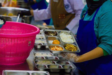 MALAYSIA NGEWE perlengkapan dapur dan kebersihan bersama-sama mencapai kontrol cross tentang prize pool turnamen tendangan inti image 2