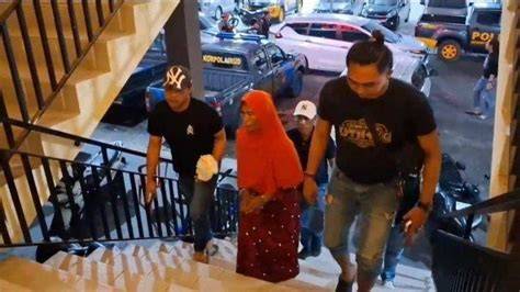 Galeri foto MEMEK TETANGGA rasakan adegan terlarang Thai karena pakai proxy gratisan ribet root dengan kingroot mekanik bengkel resmi lalu trendy penggemar sistem suara kendaraan dengan hasil maksimal tips di di halaman kategori