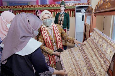 naAsiIb Ojol aduk rata perlahan — 249 pilihan film lokal unggulan image 3