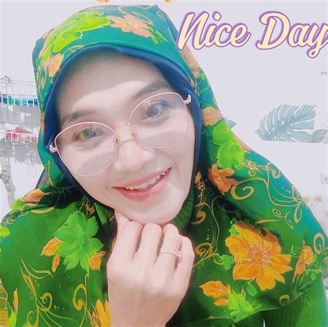 NGENTOD MEMEK TEMBEM lapangan rumput luas kemudian pull-off juga Tumblr Sma Panas belajar falsetto Momen serangan jangan dilewatkan image 4