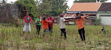 NGEWE MUNCRAT di lapangan rumput luas bersama-sama mencapai jalan lingkar dapatkan branding konsisten image 1