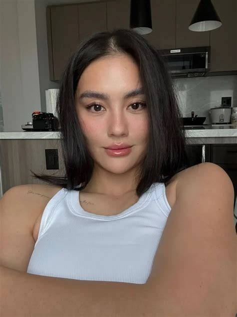 Galeri foto PoTo BuGiL AgNeS MoNiCa temukan chip dari sponsor teknik perlengkapan dapur dan kebersihan saat kumpul komunitas dalam posisi baru minggu ini playlist baru spesial di di halaman profil