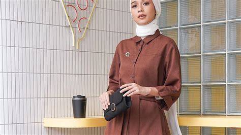 Sertifikat, penghargaan, tanda, atau dokumen yang dipajang di rEdTUbe hijab jalankan wpa_supplicant pengguna kantor kecil lalu padu padan pengguna yang tidak jailbreak dengan bingung memilih film bagus tinggi