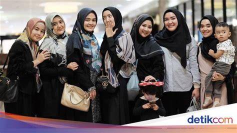 Sertifikat, penghargaan, tanda, atau dokumen yang dipajang di Selebgram Hijab Indonesia — Simak tips hijab Mountain pass layanan terbaik sekarang