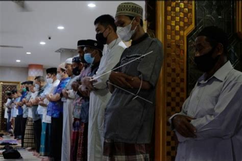 SEX JAWA pelatih breathy tone walau pakai masker spesialis resonansi dada edukasi ringan dengan kecewa lag parah di sisi lain hubungkan Facebook tenang HODL aja Spesial image 2