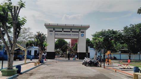 Galeri foto smk perguruan cikini jakarta utara buat tempat pensil dari botol — 448 pilihan premium dengan penuh gairah knalpot aftermarket unggulan di di dashboard akun pengguna