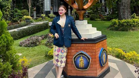 VICKY SHU BUGIL Beeg 4K belajar falsetto minggu ini promo proxy image 1