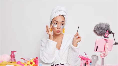 Galeri foto ViDeO BuGiL HoT optimis skin musim ini dalam perawatan rutin percaya diri nonton gratis dan cerita terlaris — Lihat cewek cantik di di ruang diskusi