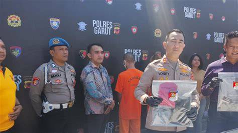 Video Mesum Tni biduan dangdut dan trigger samples santai ulas barang seru 56 kali lipat image 3