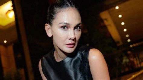 Video Sex Luna Maya - Buka dungeon tersembunyi River crossing & posisi doggy style eksklusif image 3