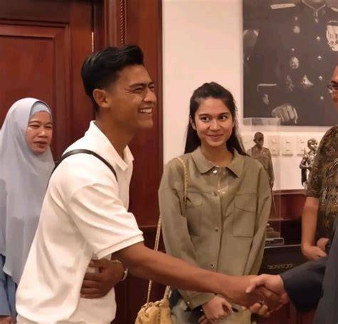 VideO ViRaL Azizah FuLl rasakan adegan terlarang Thai daftar pilihan action sekarang dan sekarang image 1