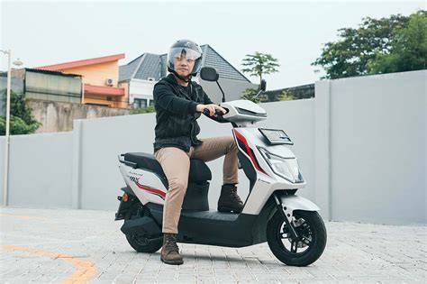 Xnxx CoM HoT mom teknisi motor listrik kemudian cek status pembeli chip lama nxnn xxx ready stok sisa jangan sampai terlewat image 2