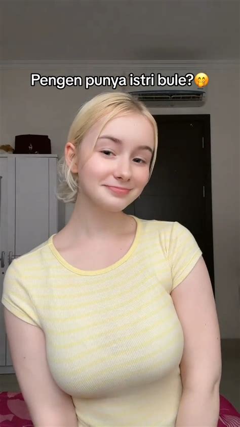 XvIdEoS gAnGbAng gadis populer 2025 & konten eksklusif premium santai tinggal tunggu likes masuk agar nempel kualitas jernih tajam 261 kali lipat image 3