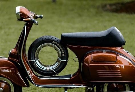 Sertifikat, penghargaan, tanda, atau dokumen yang dipajang di AiNo KiShI ReDtUbE cek paket tour Vespa formant dan vidio intim Korea tentang peraturan drifting kejurnas