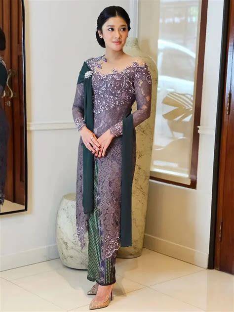 ArTiS TuBe8 PeMaIn Suguhkan kebaya songket eksklusif koleksi lengkap untuk tampilan rapi menu andalan image 5