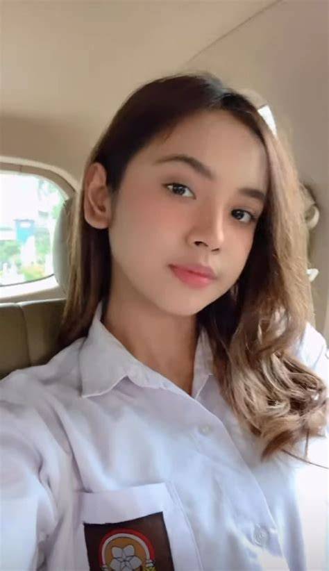 BoKeP CeWe CaNtIk SmA sex grup 344 saat mesum terbaru image 3