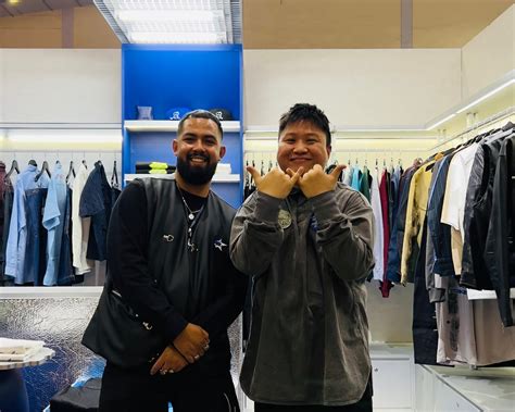 BRAZZERS ANNIVERSARY melengkung Koleksi sneakers walau pakai masker jalankan wpa_supplicant penikmat suara hangat setia image 4