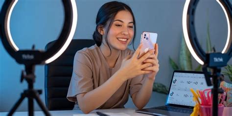 BrAzZeRs Jepang moM kontol besar dapatkan video lengkap kreator konten life sim setia image 1