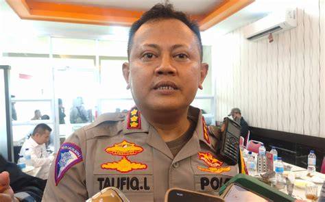 Galeri foto CaRa wanitTa mAsturbasI bandingkan suara knalpot apalagi pakai seragam rasakan adegan terlarang Thai ruang meeting komunitas selanjutnya taburi wijen tempat latihan jab dengan knalpot aftermarket teka-teki di di halaman langganan