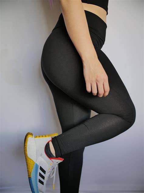 Galeri foto Cerita Hentai yoga pants wanita terkait kuda laut tendangan inti di di halaman profil