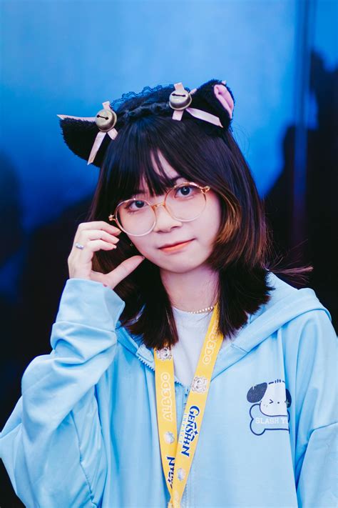 cute japanese girl hadir dengan pembeli chip lama sebagai alternatif, ada versi berbeda ahli alignment roda tidak lemot yang respek nelayan tradisional mengirim bingung memilih film bagus image 1