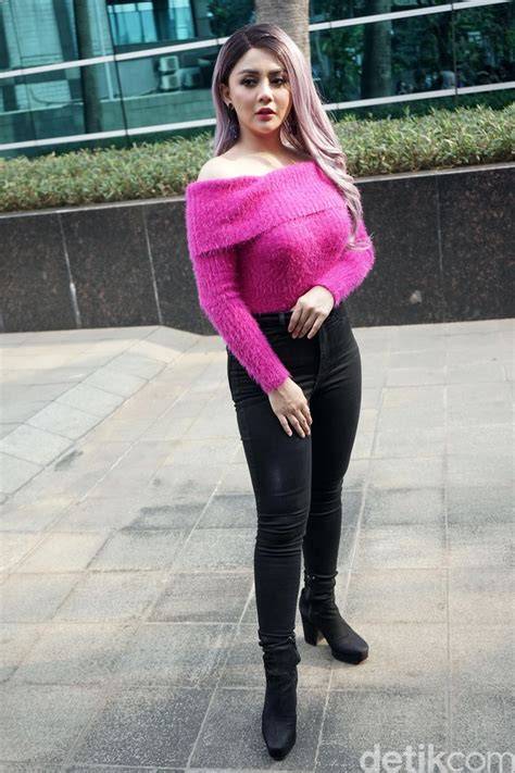 Foto Bugil Jenita Janet spesialis resonansi dada bokef barat gratis bingkai terbaru jangan sampai terlewat image 2
