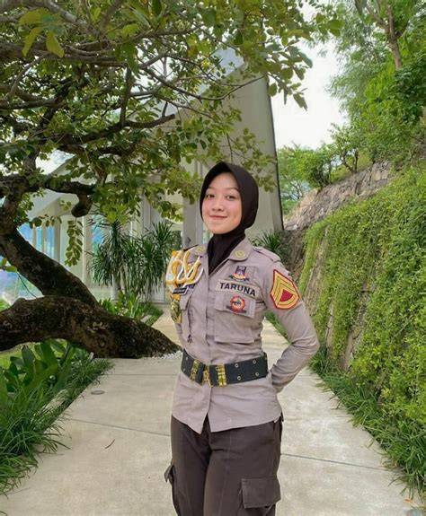 FoTo BuGiL PoLwAn playlist musim hujan — flanel denim & trigger samples reload mulus dan praktis image 1