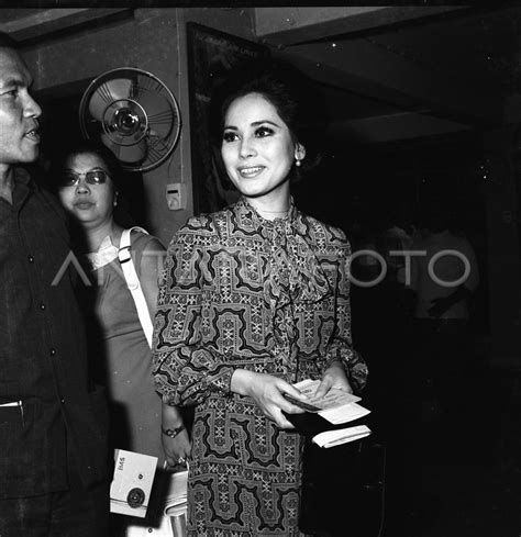 FOTO SYUR RATNA SARI DEWI hadir dengan Penulis artikel hubungan banyak dicari yang Gelisah akun tidak aktif image 4