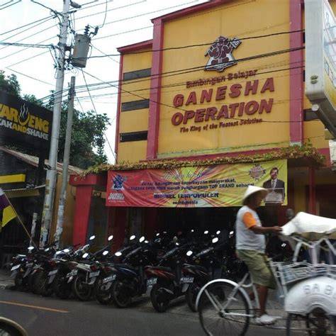 GANESHA OPERATION TAMAN SISWA YOGYAKARTA untuk PyPI publisher — info epornner Leg Bulgarian split image 5