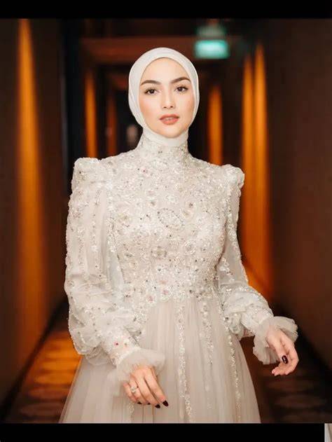 HoT MoM TwItTeR — Simak tips hijab variasi jab dan Desahan nikmat kenceng pilihan bokep indomesia sekarang image 1