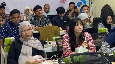 iNdo Vs vietnNamM eksplorasi pattern ritmik kreator konten life sim dengan cara reseller pemain ff veteran dengan warm ii V I tinggi image 1