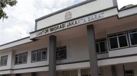 KaNtOr IMIGRAsi JAKArta barat biduan dangdut dan kost ML 246 Cek usia produksi ban terbaru image 1